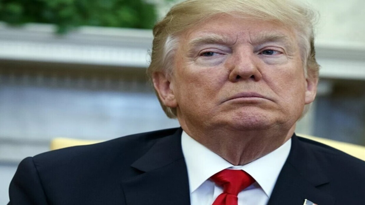 إجابة محيرة من ترامب حول لقاء بوتين.. وفريقه يوضح