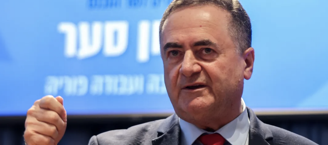 القناة 12 الإسرائيلية: وزير الدفاع أخبر عائلات الأسرى أن المفاوضات لم تتوقف لكنها تسير ببطء