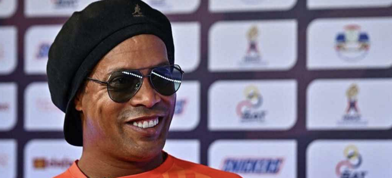 رونالدينيو يحصد الملايين بعد 5 سنوات من اعتزاله