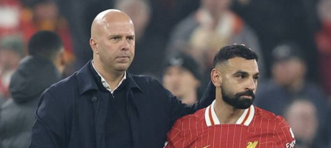 سلوت يشن هجوما على محمد صلاح