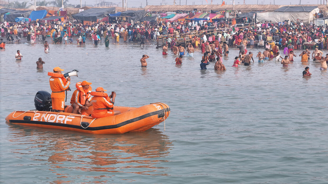 الهند.. مصرع 15 شخصا على الأقل نتيجة التدافع في أكبر مهرجان هندوسي