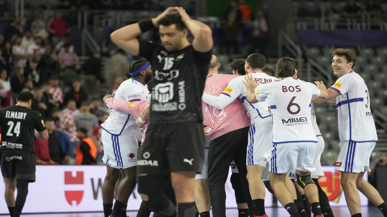 سيناريو درامي.. هدف في الثانية الأخيرة يقضي على حلم "الفراعنة" أمام فرنسا