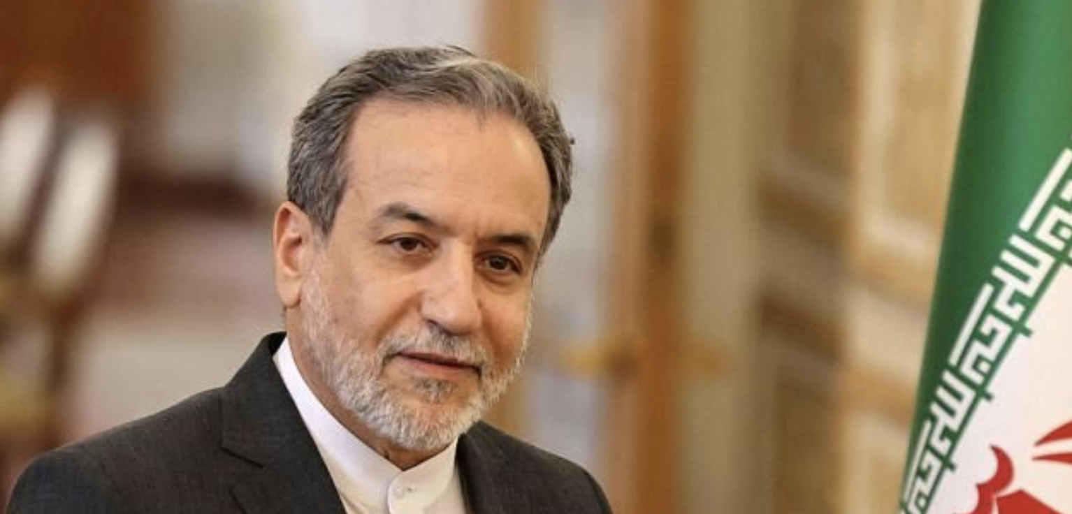 وزير الخارجية الإيراني للجزيرة: ندعم أي حكومة يؤيدها الشعب السوري وندعم الاستقرار ووحدة الأراضي السورية