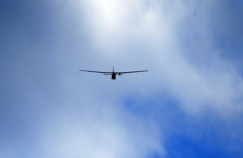 روسيا تطور منظومة لإطلاق الدرونات من الطائرات الحربية