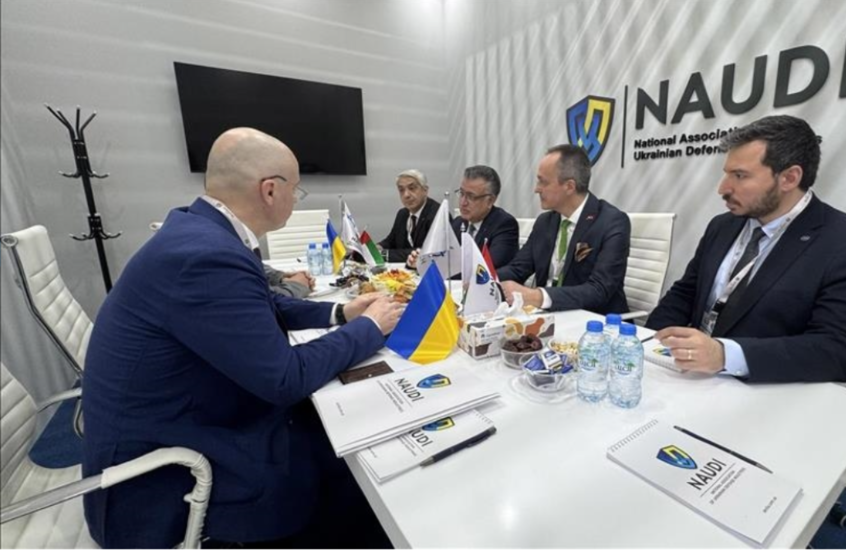 أنقرة وكييف توقعان مذكرة تفاهم شاملة بمجال الصناعات الدفاعية