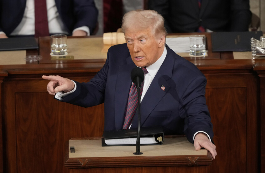 ترامب يعلن القبض على إرهابي كبير واقتياده إلى واشنطن