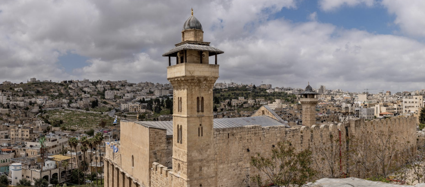 وزير الأوقاف: الاحتلال يرفض تسليم الحرم الإبراهيمي للجمعة الثانية على التوالي