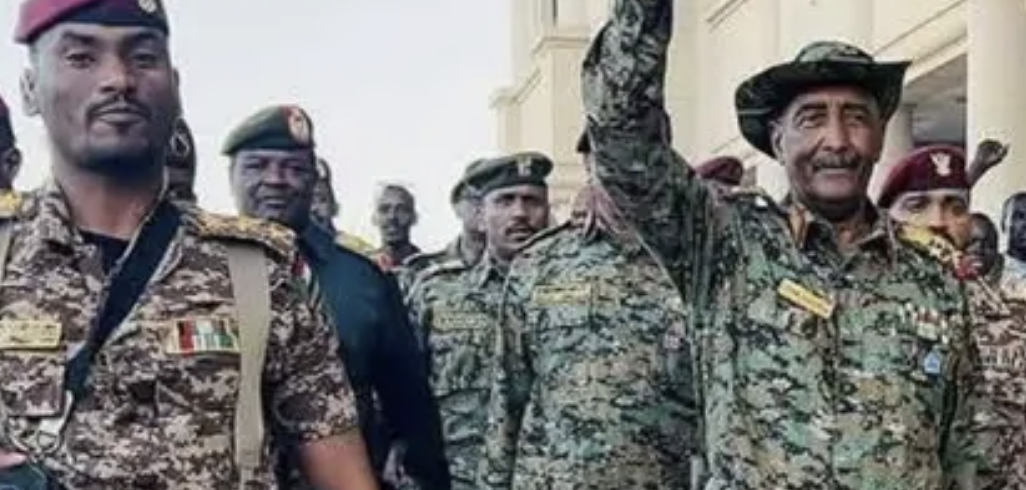 البرهان من داخل القصر الجمهوري: الخرطوم حرة