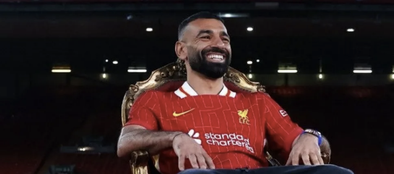 محمد صلاح يمدد عقده رسميا مع ليفربول..