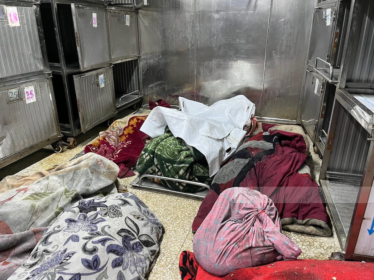 10 شهداء بينهم أم وأطفالها الستة في قصف للاحتلال على رفح ودير البلح