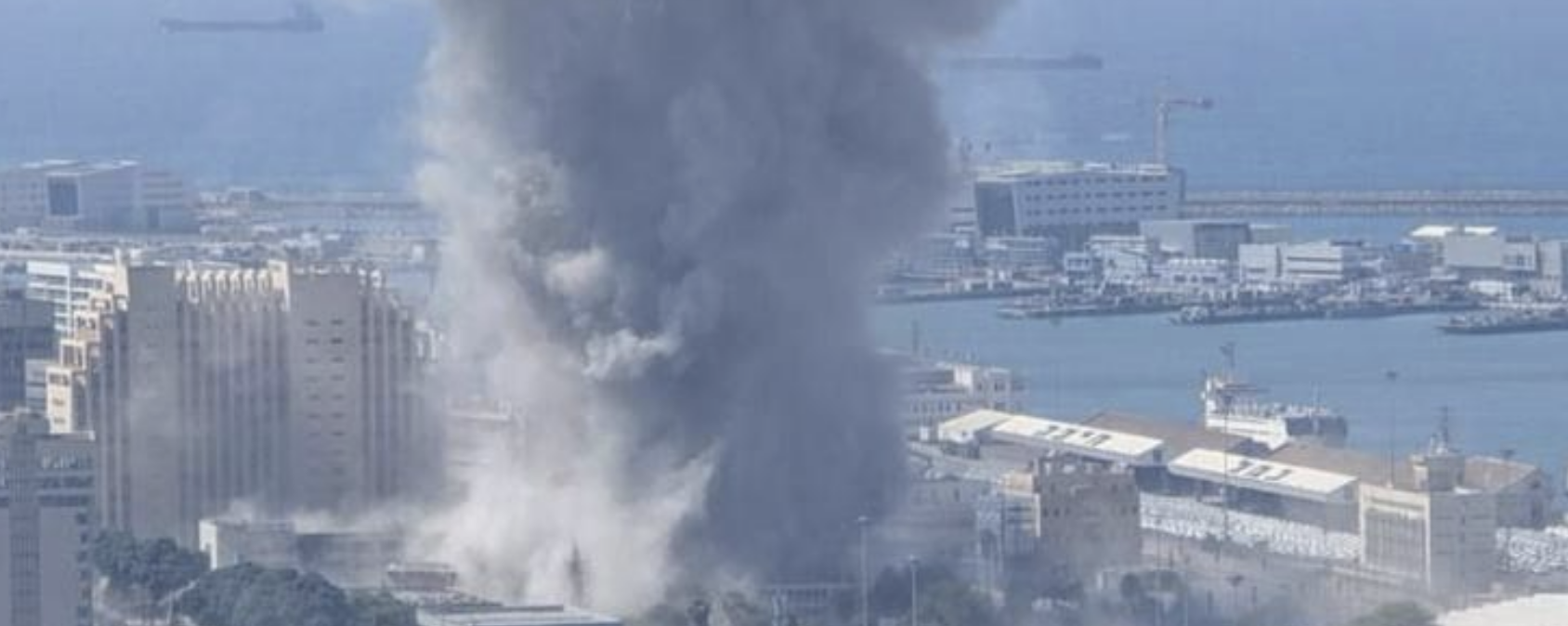 وسائل إعلام إسرائيلية: أنباء عن سقوط 3 صواريخ بمناطق في غوش دان والقدس وحيفا