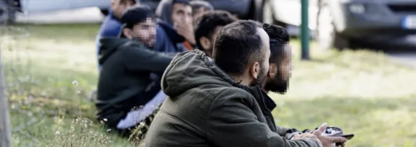 ألمانيا تسعى لإعادة "المجرمين السوريين"