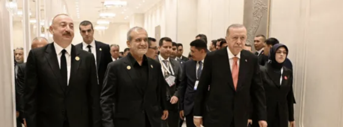 ماذا يحمل بزشكيان في جعبته إلى قمة إيكو بأذربيجان؟