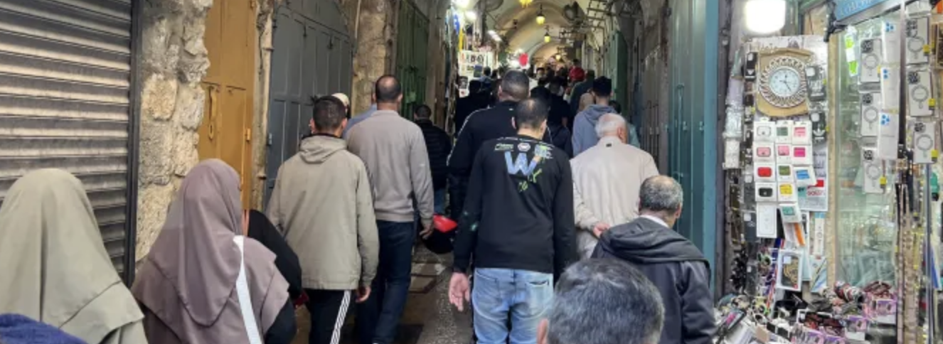 قبيل استقالته بساعات.. وزير إسرائيلي يأمر بإخلاء عقارات قرب الأقصى