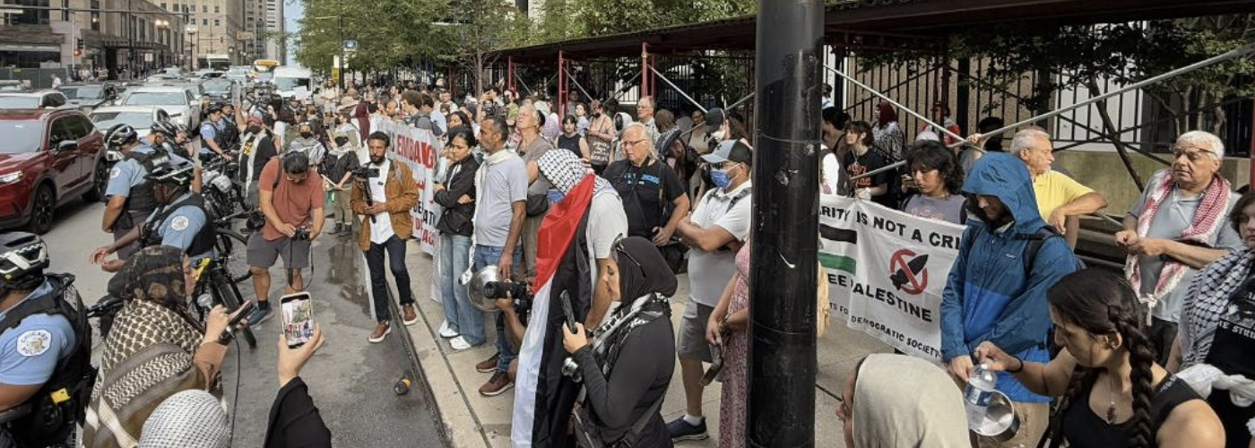 احتجاجات أمام القنصلية الإسرائيلية في شيكاغو رفضاً لتجويع غزة