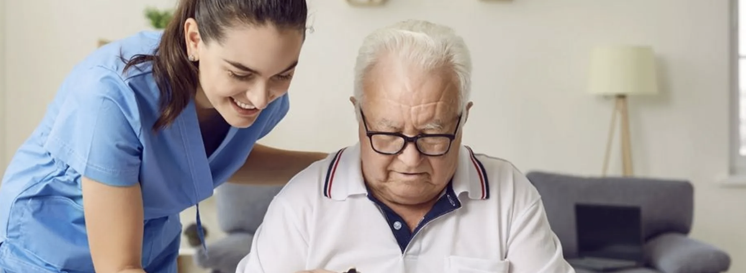 وكالة أدوية توصي بالموافقة على دواء يبطئ الزهايمر