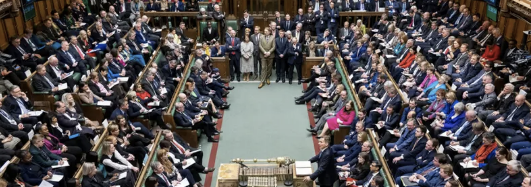 220 نائباً بريطانياً يحضّون ستارمر على الاعتراف بدولة فلسطين