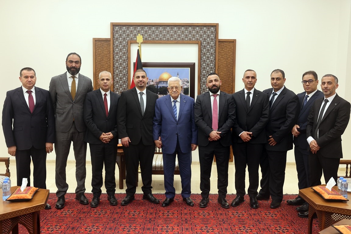 الرئيس يستقبل مجلس نقابة المحامين الفلسطينين