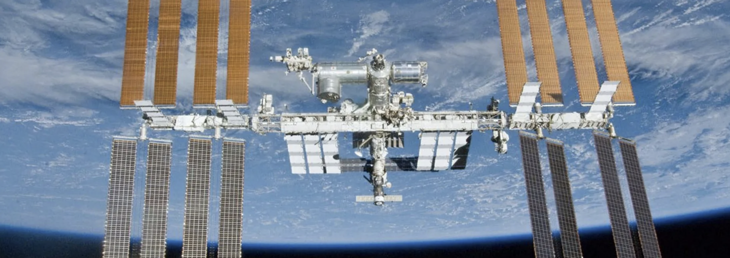 رواد فضاء يغادرون محطة الفضاء الدولية بعد مهمة استمرت 5 أشهر