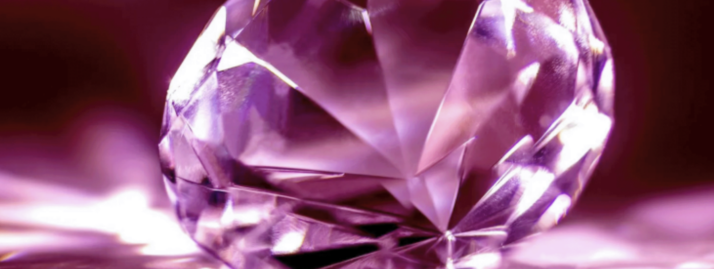 شرطة دبي تحبط سرقة ماسة نادرة بـ25 مليون دولار في عملية أشبه بفيلم هوليودي