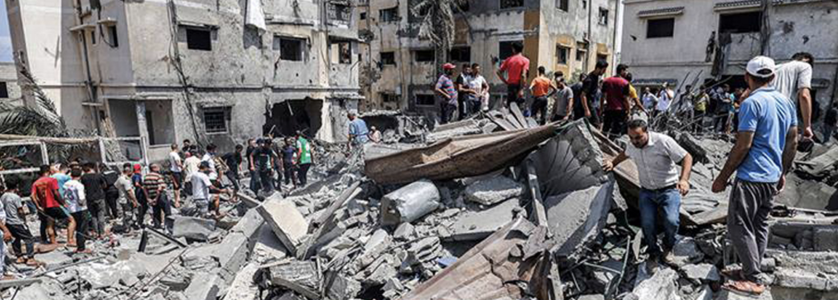 الاحتلال يكثف عدوانه على أحياء مدينة غزة بقصف جوي ومدفعي