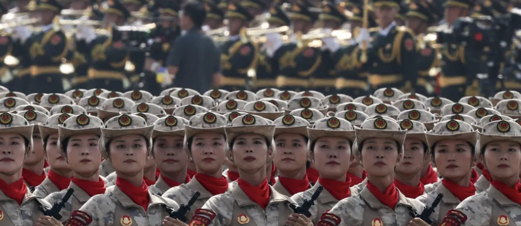 الصين تستعرض قوتها العسكرية وتقدم ثالوثها النووي