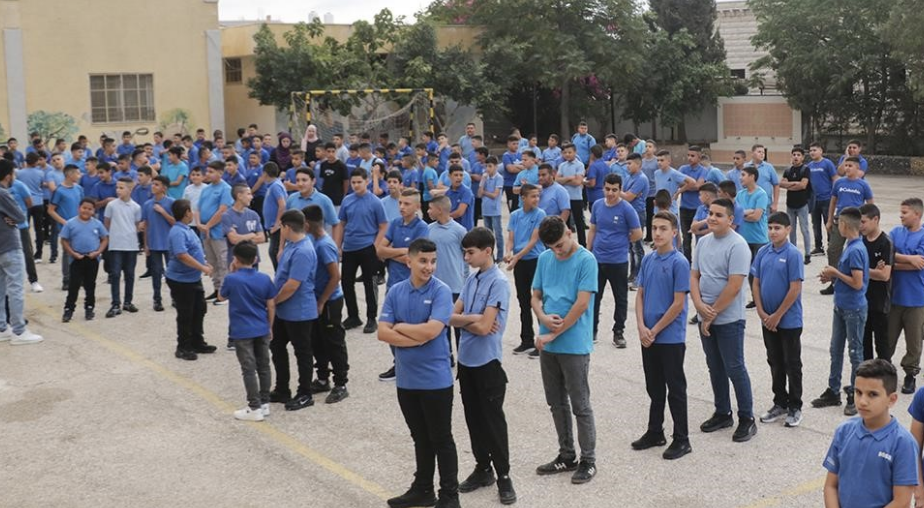 انطلاق العام الدراسي الجديد في محافظات الضفة