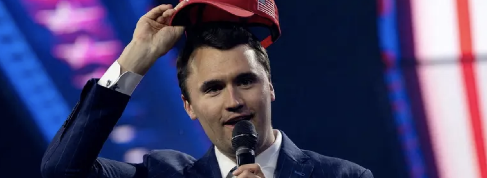 بعد مقتل كيرك.. واشنطن تحذر الأجانب