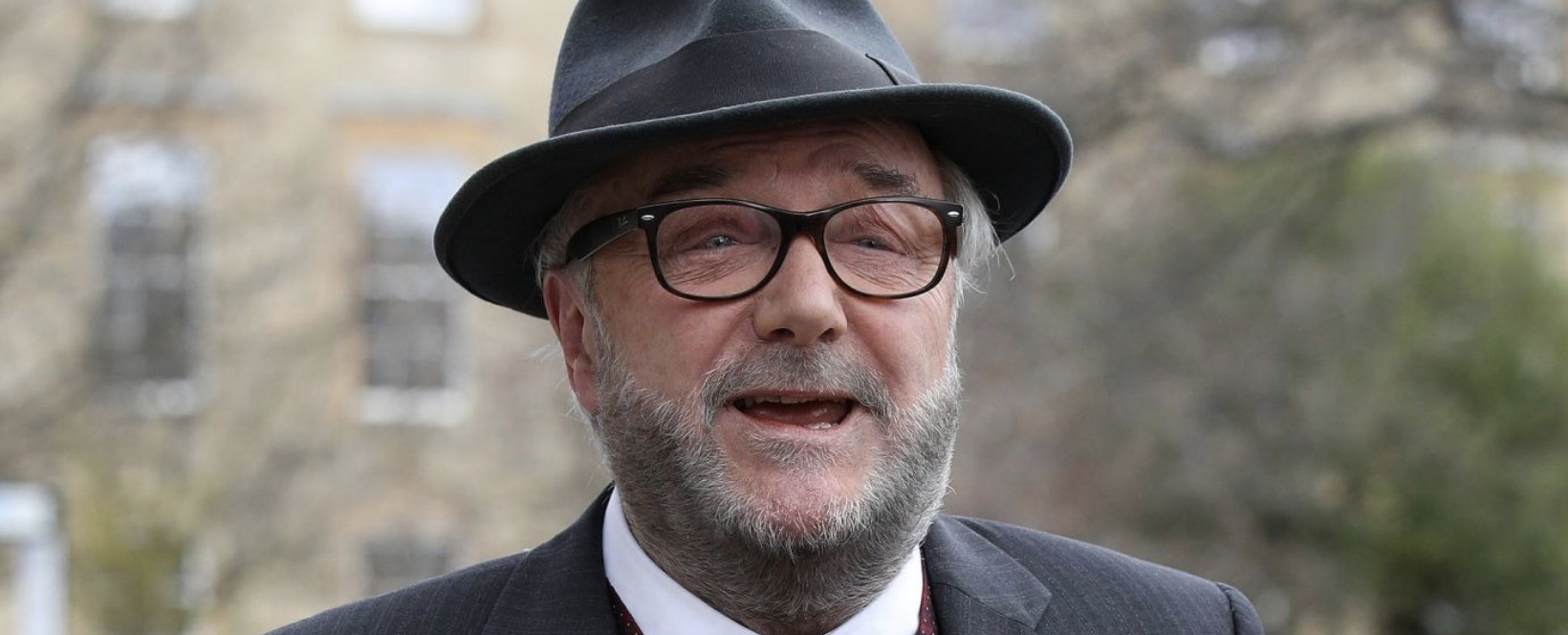 اعتقال جورج غالاوي وزوجته بمطار لندن