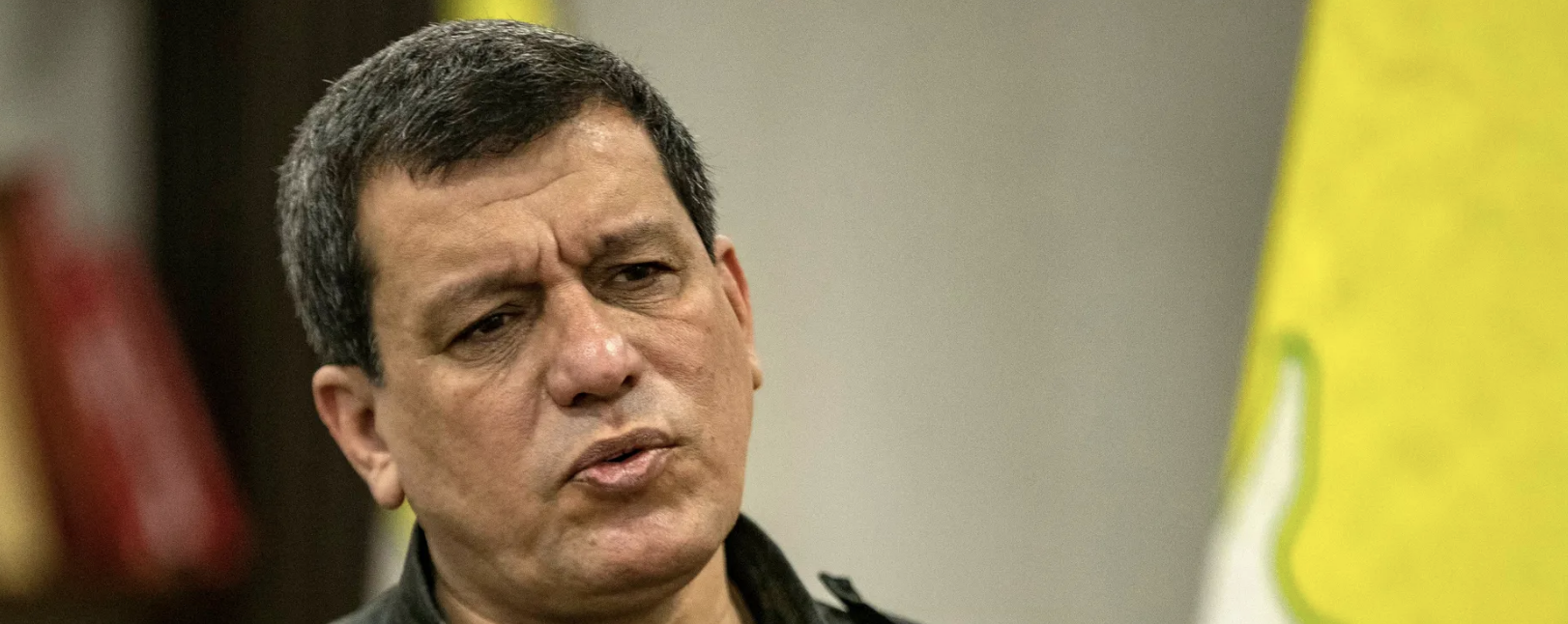 قائد قوات سوريا الديمقراطية يطالب بإقامة منطقة حكم ذاتي