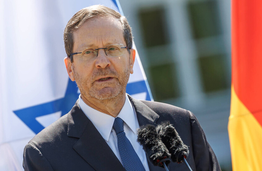 الرئيس الإسرائيلي: نحن على شفا الهاوية