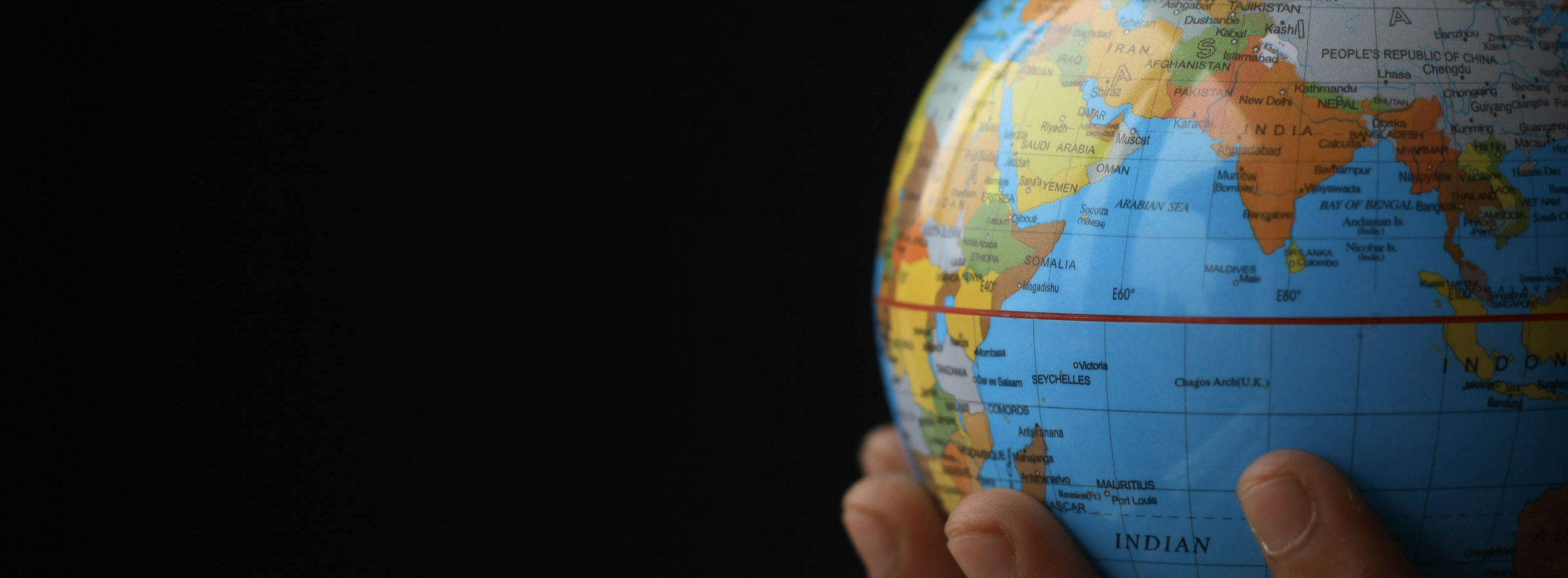 لماذا تزداد الأرض ظلمة وما علاقة ذلك بالتغير المناخي؟