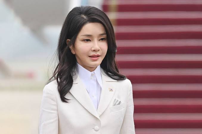 حقائب فاخرة تُربك المشهد السياسي في كوريا الجنوبية