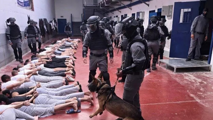 عقب التصويت على قانون إعدام الأسرى ..ماهي مراحل تشريع القوانين في إسرائيل؟