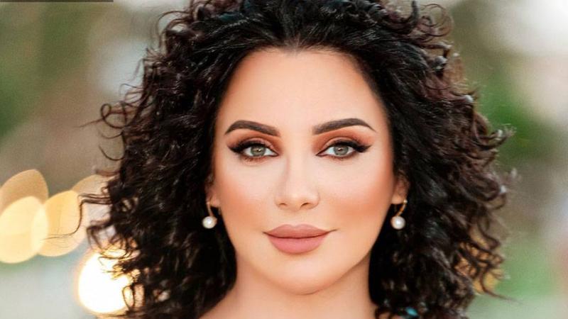 سلاف فواخرجي تنهي تصوير فيلمها الأحدث