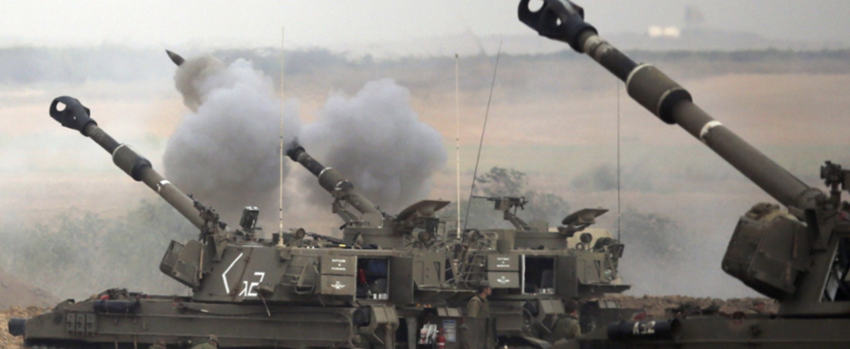 مدفعية الاحتلال تقصف شرق مدينة غزة ومسيّرة تطلق نيرانها شمال القطاع