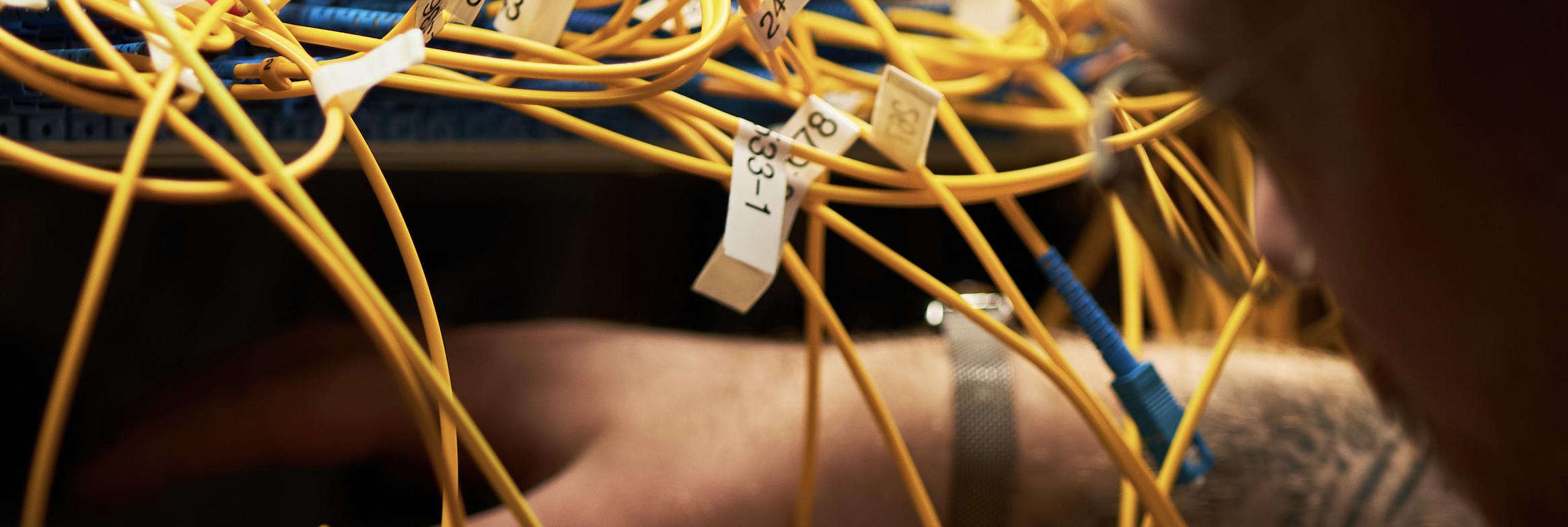 عطل في "cloudflare" يؤثر على منصات ومواقع إلكترونية منها "إكس"