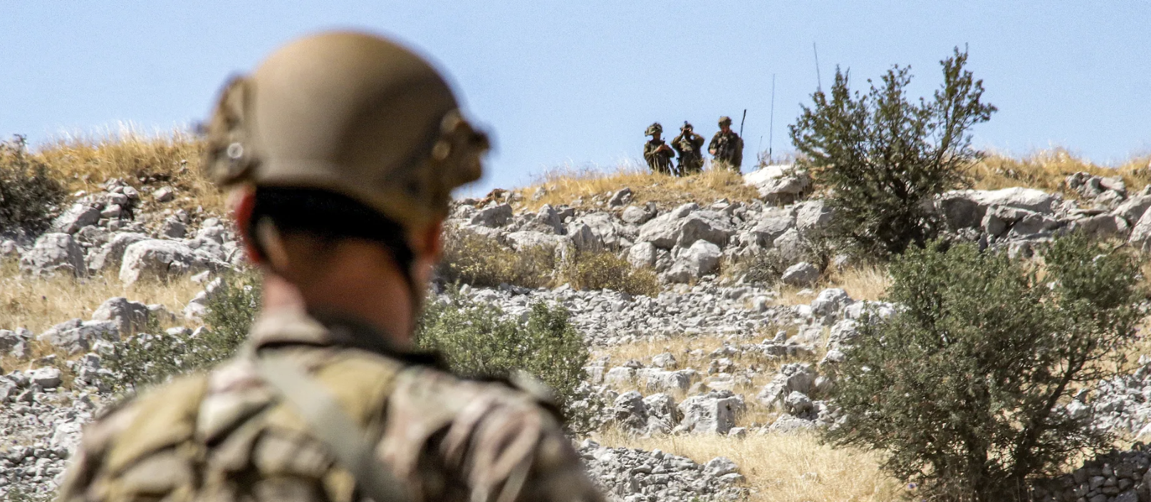 إلغاء زيارة قائد جيش لبنان لواشنطن.. أسرار وضغوط خفية