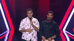 متسابق ذا فويس يثير الجدل بادعاء نسبه لمحمد فوزي