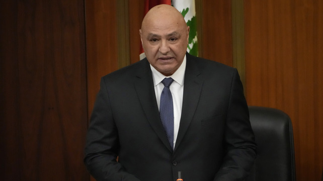 عون يعلق على ضربة الضاحية ويدعو لتدخل دولي لوقف إسرائيل