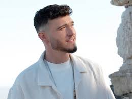 الشامي يدافع عن بكاء الأطفال في حفله