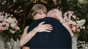 تايلور تختار قصرها الفاخر لحفل الزفاف