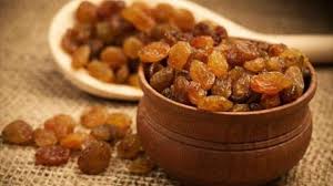 الزبيب المنقوع.. طاقة ومناعة في الشتاء