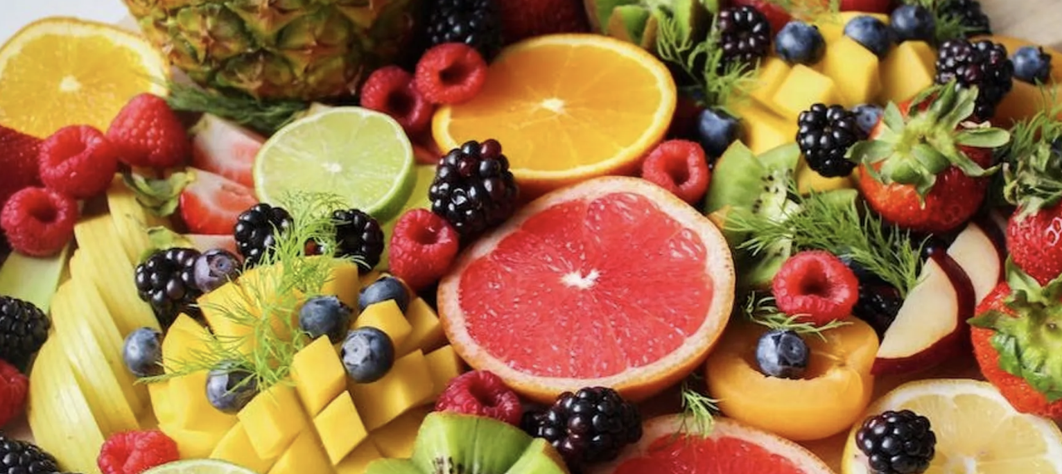 في الشتاء.. 4 أنواع من الفاكهة يجب ألا تستغني عنها