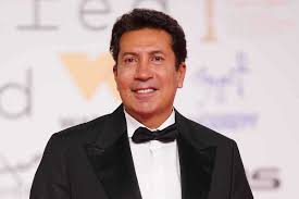 هاني رمزي يستعد لمغامرة جديدة مع غبي منه فيه