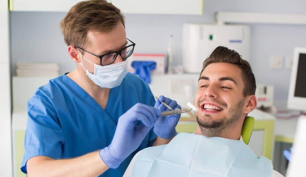 انتبه… دقائق من السكر تكفي لتسريع التسوس