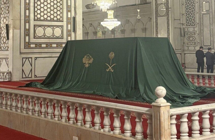 الشرع يكشف عن هدية السعودية للمسجد الأموي بمناسبة "عيد التحرير"