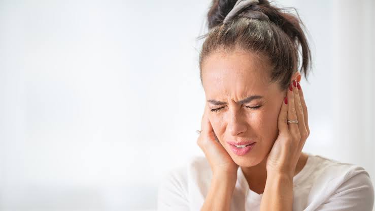 الطنين يقرع الجرس.. حتى لو لم يكن هناك جرس