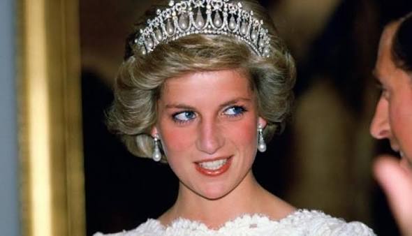 أميرة القلوب… تعيش مأساة خلف الأبواب