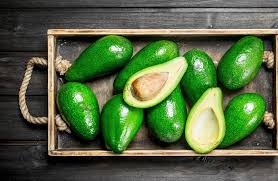 الأفوكادو يثبت فعاليته في خفض الدهون الضارة